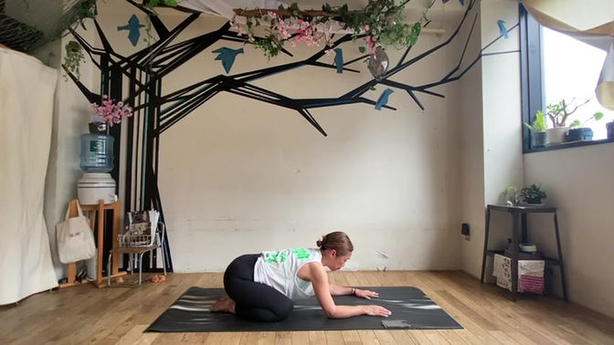 5/12 Quick Kundalini Awakening yoga(15minでスッキリ!)by Maiko.mov